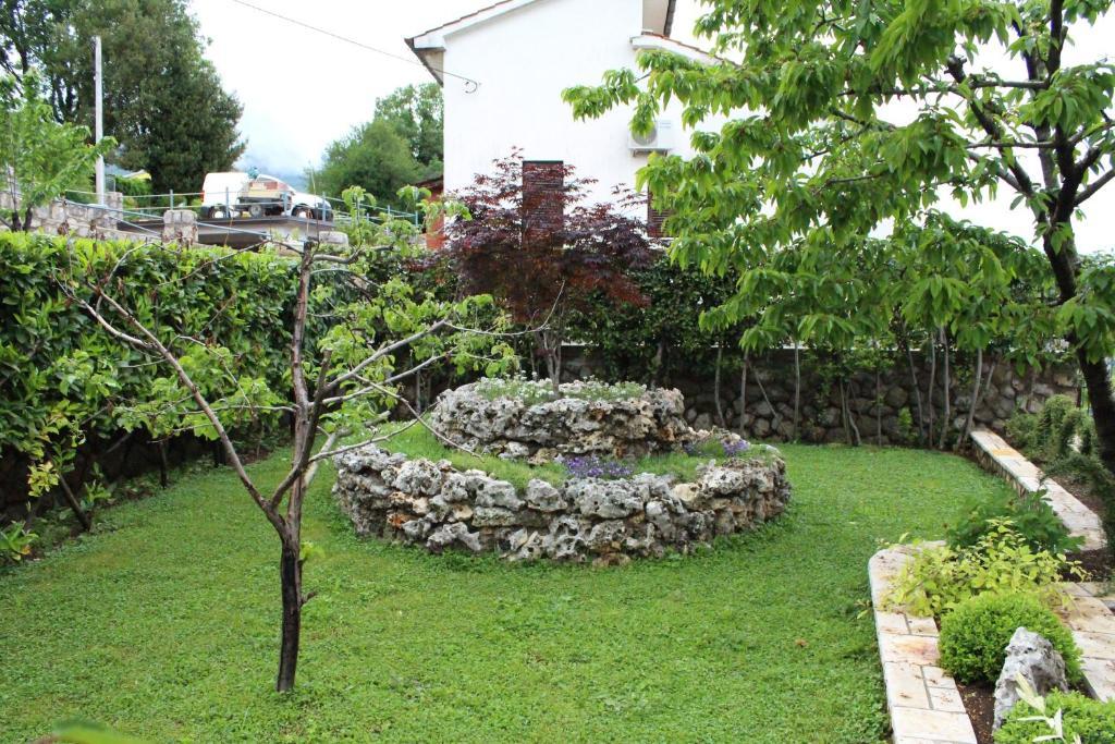 Apartment Dalia *
