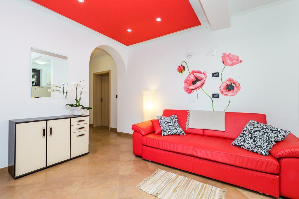 Dalia Apartment *
