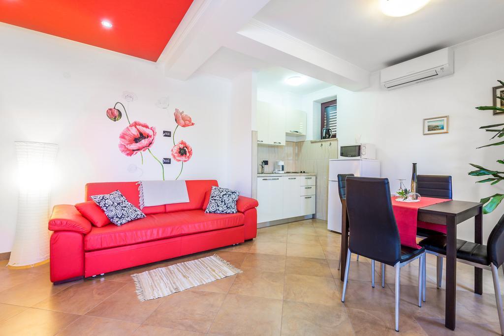 Apartment Dalia *