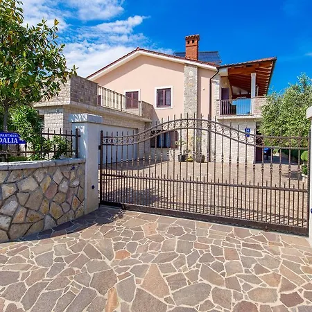 Apartments Dalia Lovran Exterior photo